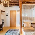 Gospodarstwo wiejskie Mannas House 2 *